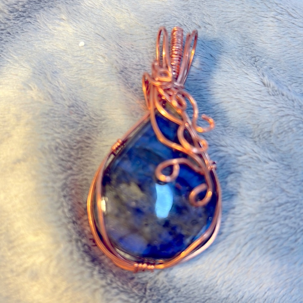 One of a kind labradorite pendant
